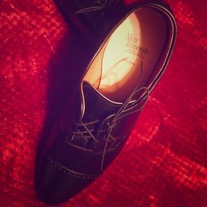 Allen Edmonds Black Leather Wing Tips Dress Shoes